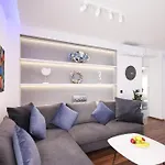 Larga - Luksuzni U Srcu Zadra Zadar