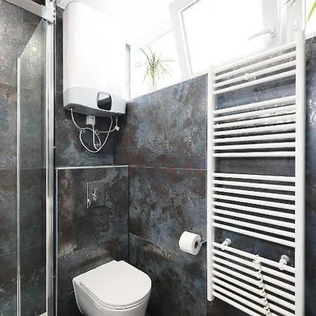 Apartamento Larga - Stylish In Historic Old Town With Prime Location