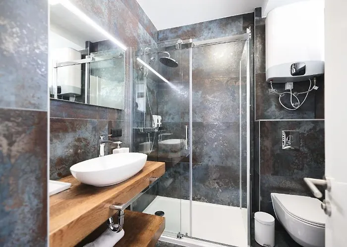 Larga - Luksuzni U Srcu Zadra زادار