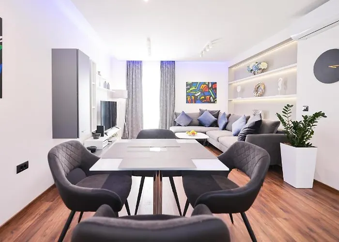 Larga - Luksuzni U Srcu Zadra