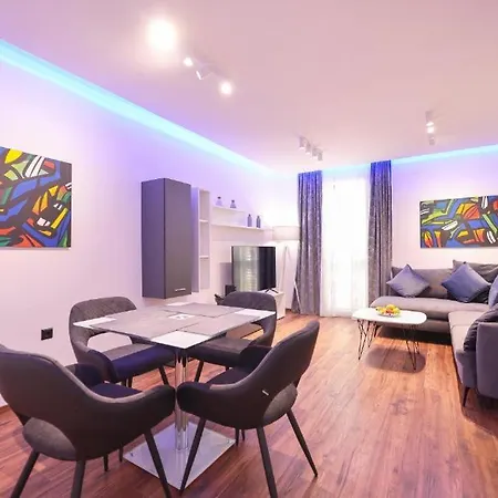 Apartman Larga - Stylish In Historic Old Town With Prime Location Zára