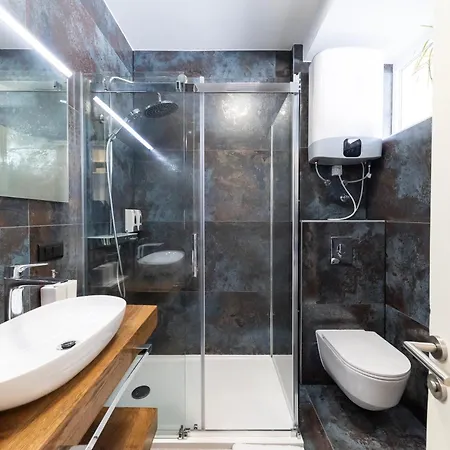 Larga - Stylish In Historic Old Town With Prime Location Apartman *