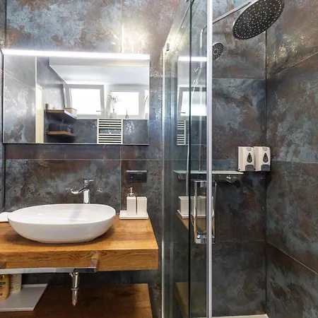 Appartement Larga - Stylish In Historic Old Town With Prime Location Zadar